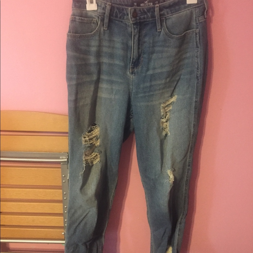 4 pairs of jeans